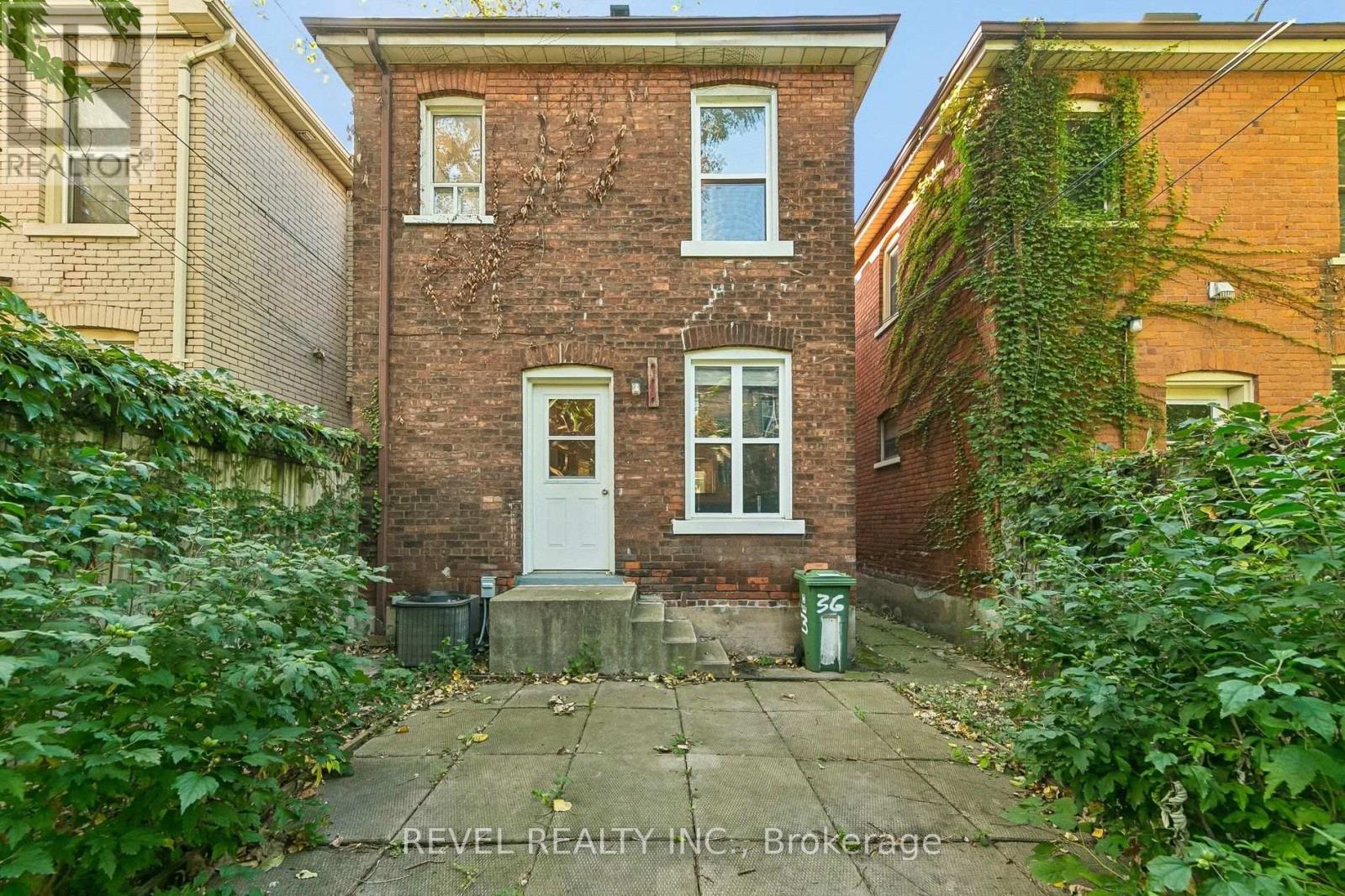 36 Holton Avenue North, Hamilton, ON photo 37