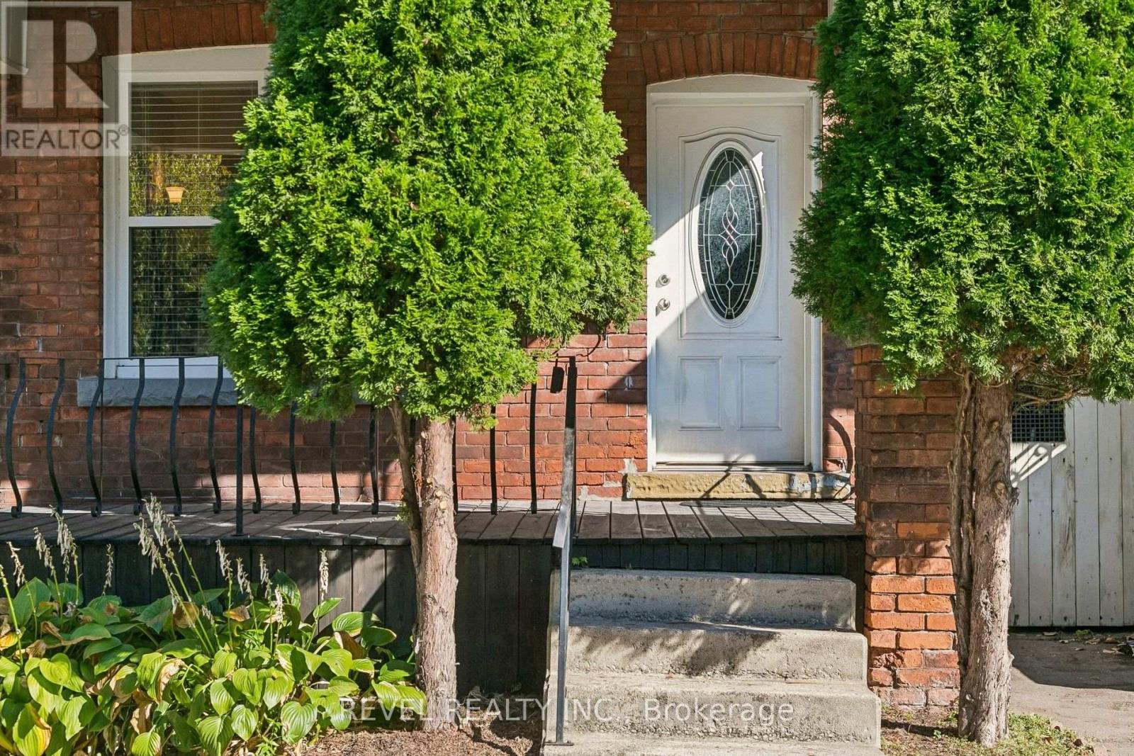 36 Holton Avenue North, Hamilton, ON photo 6
