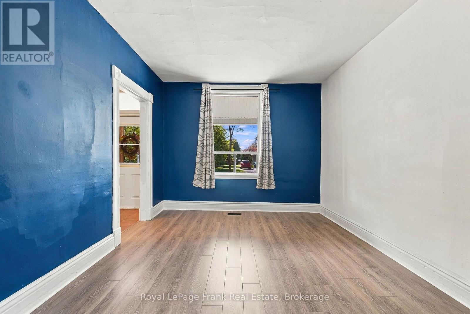 492 HOPKINS AVENUE - 13