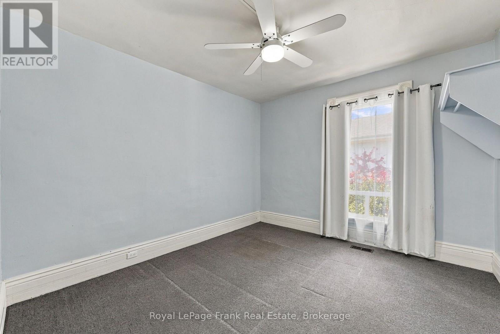 492 HOPKINS AVENUE - Image 34