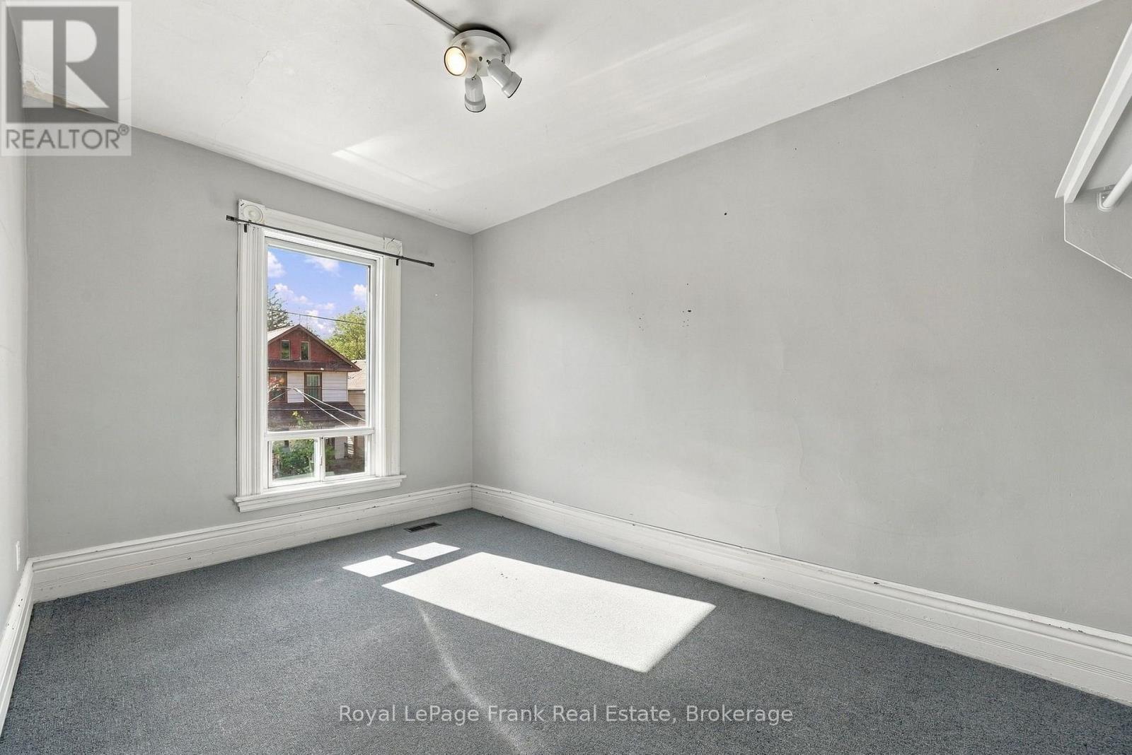 492 HOPKINS AVENUE - Image 36