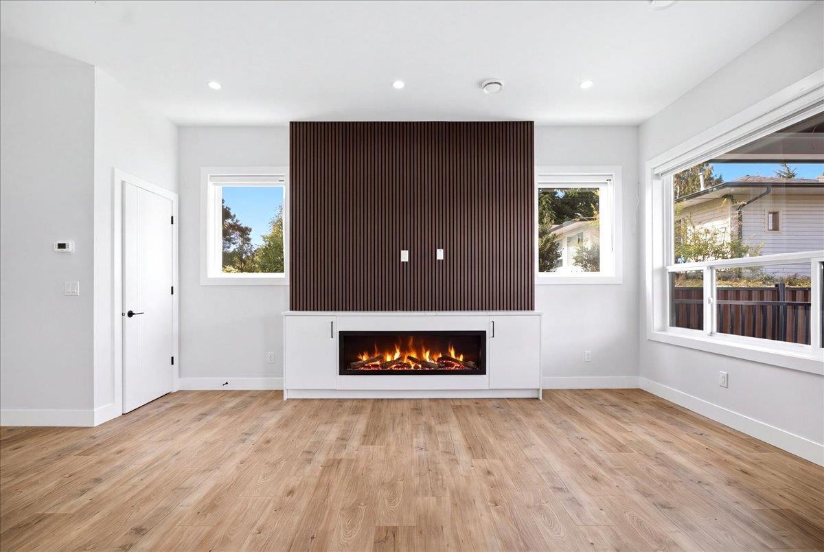 32611 CHERRY AVENUE, Mission