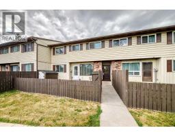 33, 175 Manora Place - photo 1