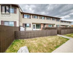 33, 175 Manora Place - photo 2