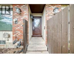 33, 175 Manora Place - photo 3