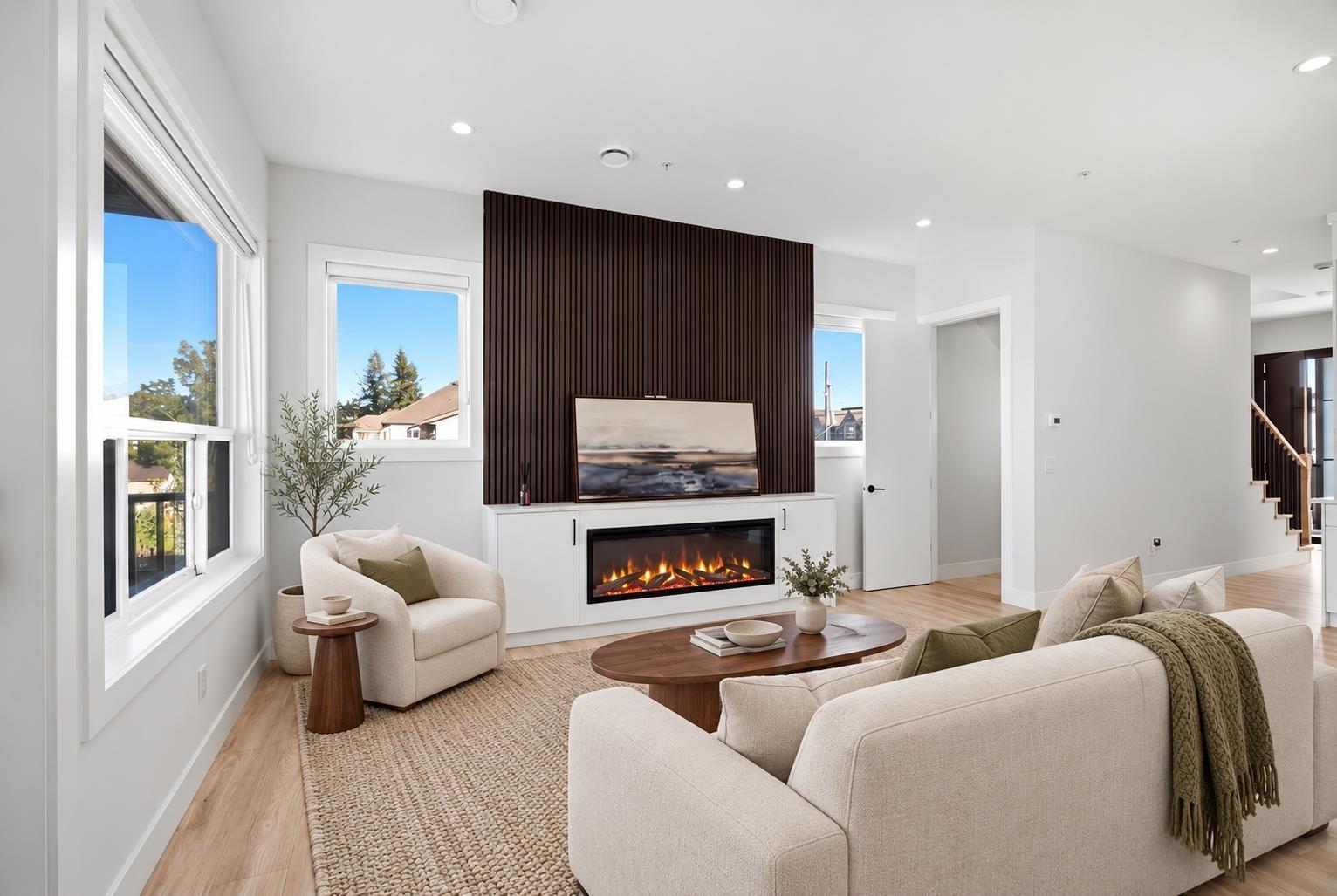 32613 CHERRY AVENUE, Mission