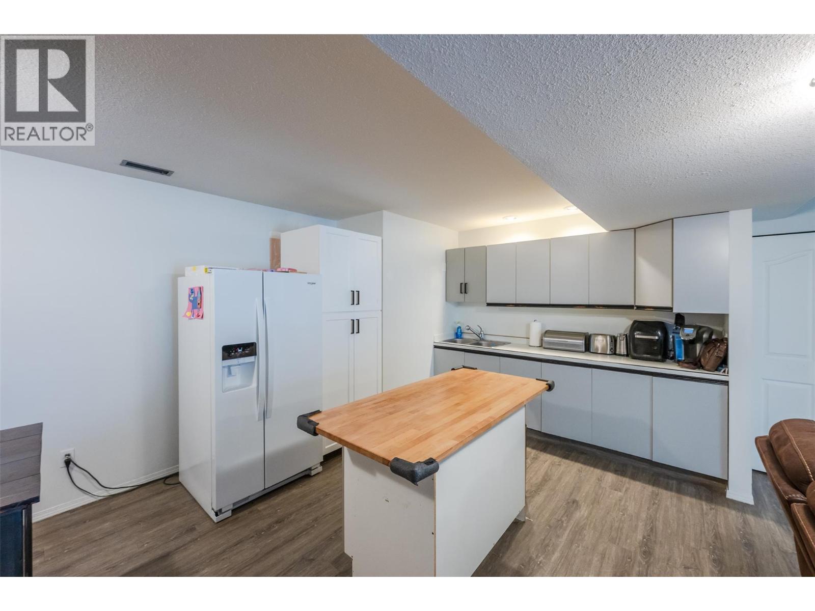 138 Evergreen Crescent - Image 95