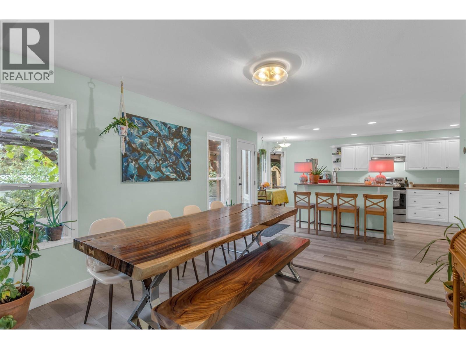 705 Stoltz Court, Kelowna