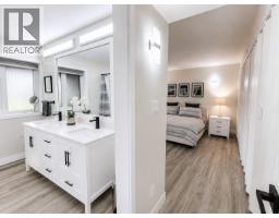 1922 Glen Gary Drive, Kamloops, BC V2E1R4 Photo 17