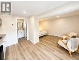 1922 Glen Gary Drive, Kamloops, BC V2E1R4 Photo 33