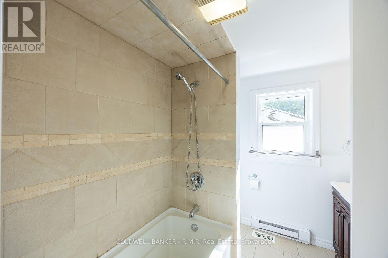 385 Trailridge Crescent, Oshawa, ON photo 16
