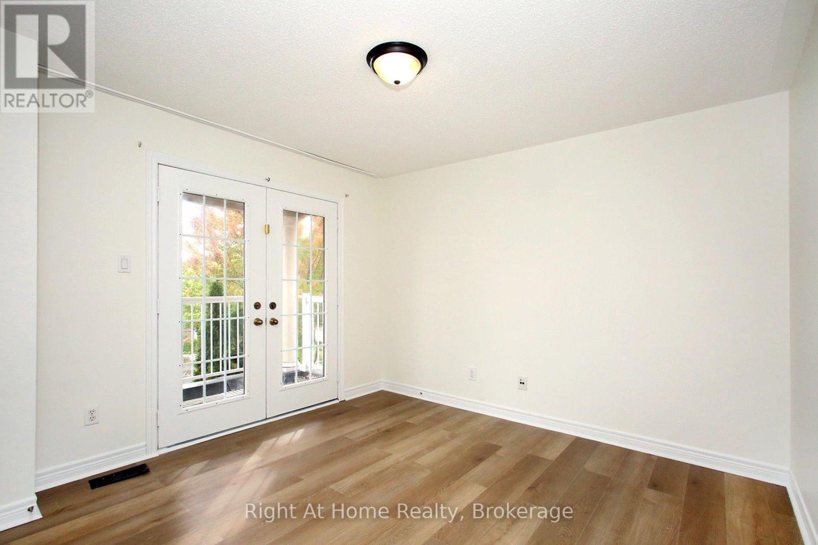181 Fairlane Crescent — photo 31