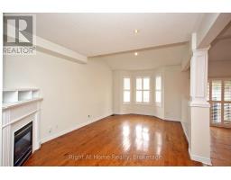 Upper - 181 Fairlane Crescent, Vaughan, ON L4H2G8 Photo 9
