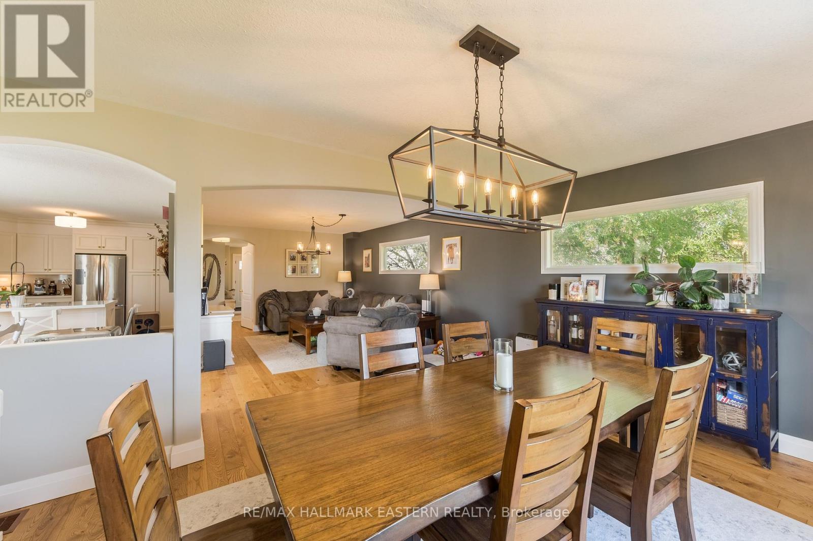 688 Trailview Drive, Peterborough, ON photo 11