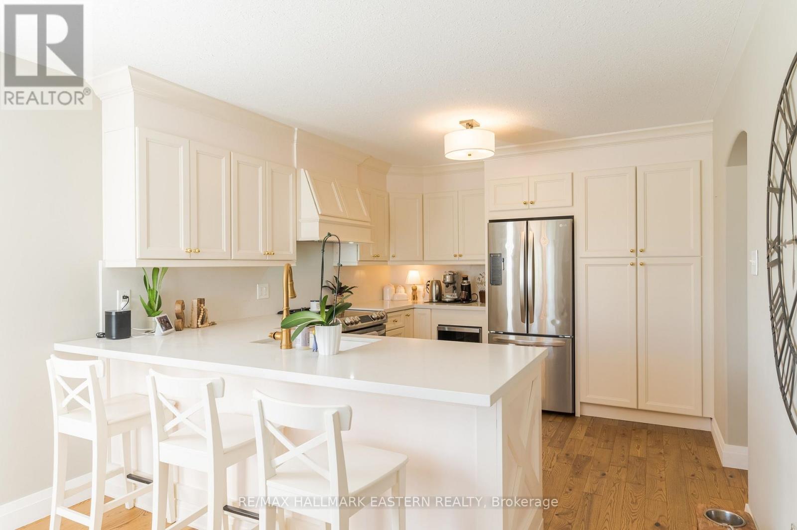 688 Trailview Drive, Peterborough, ON photo 16