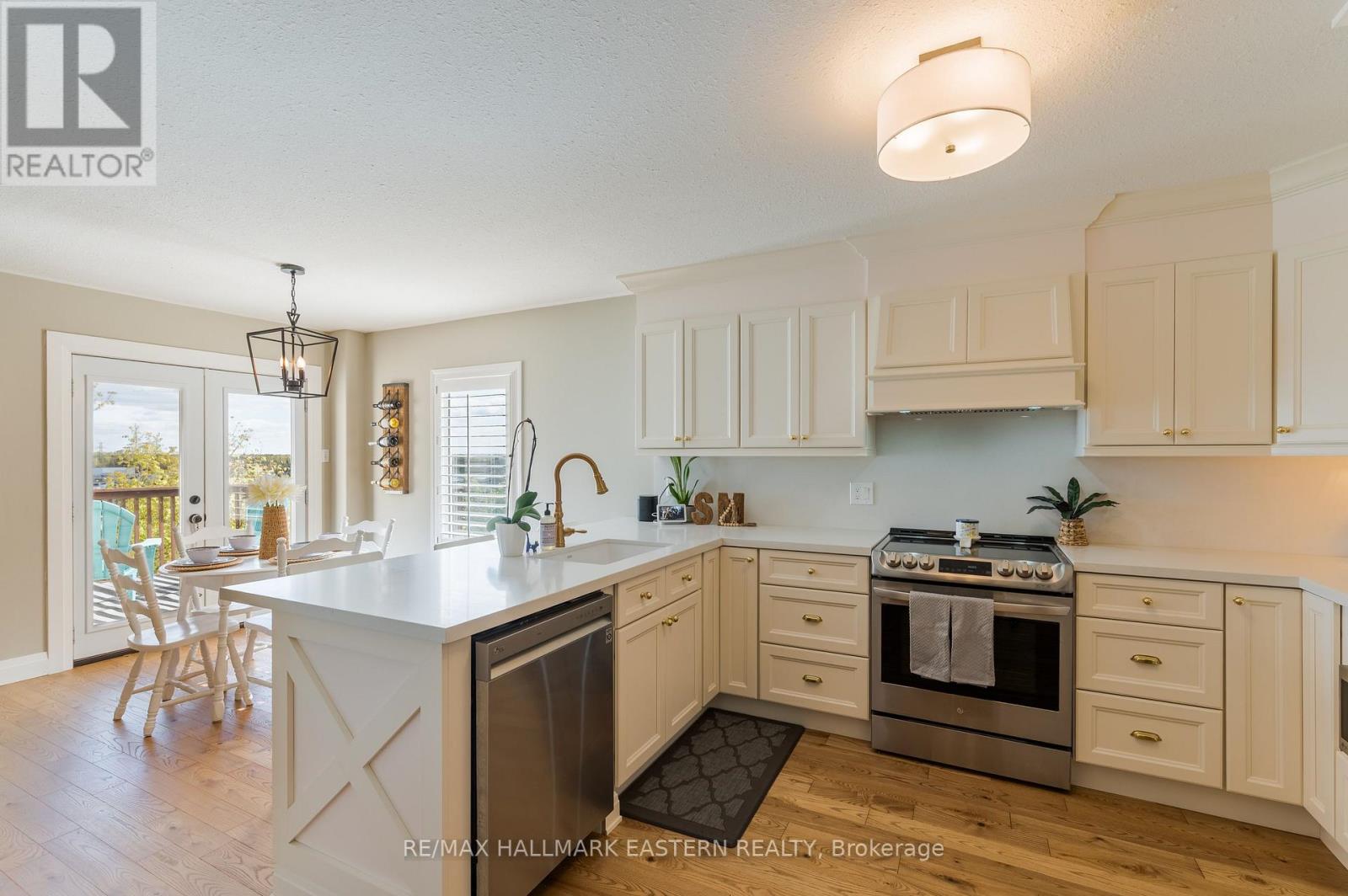 688 Trailview Drive, Peterborough, ON photo 17