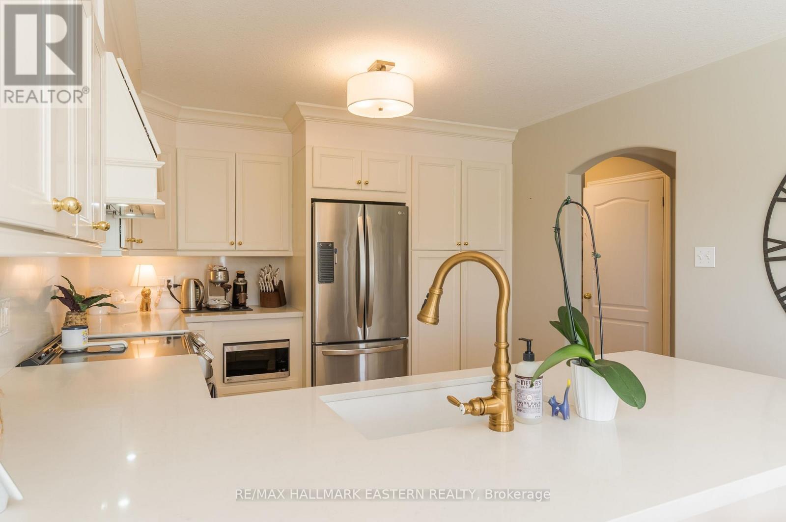 688 Trailview Drive, Peterborough, ON photo 19