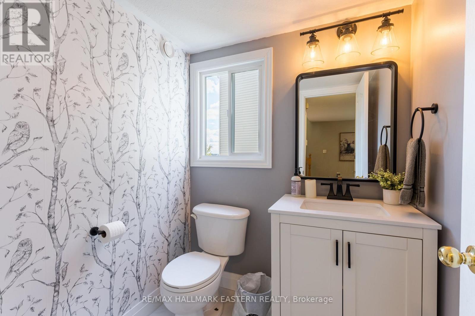 688 Trailview Drive, Peterborough, ON photo 20