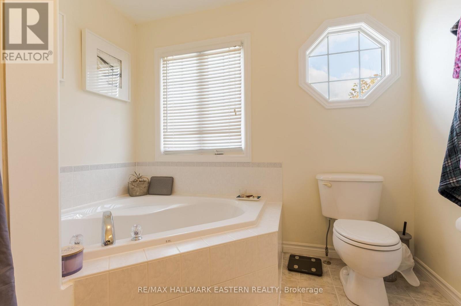 688 Trailview Drive, Peterborough, ON photo 24