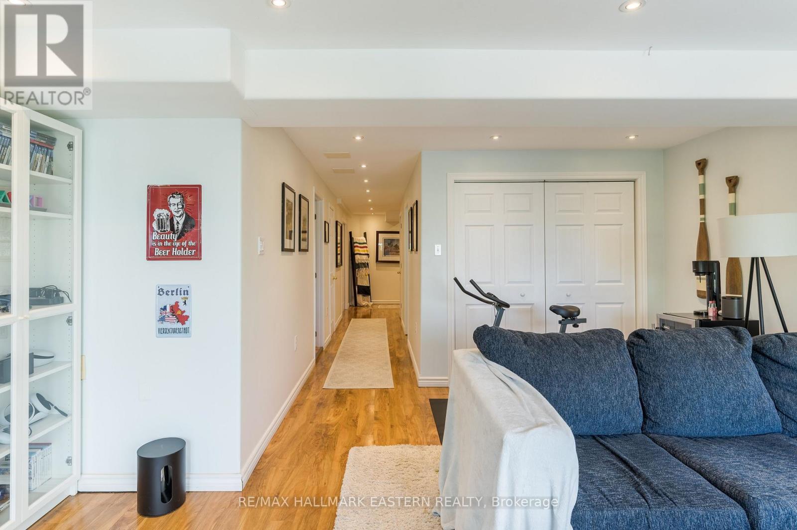 688 TRAILVIEW DRIVE - 32
