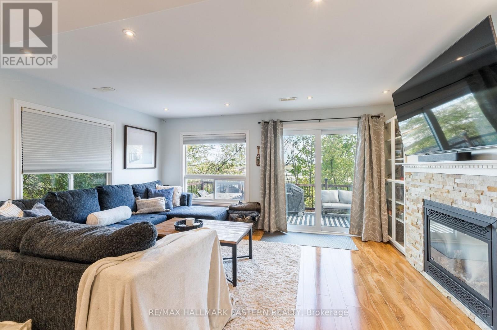 688 Trailview Drive, Peterborough, ON photo 34