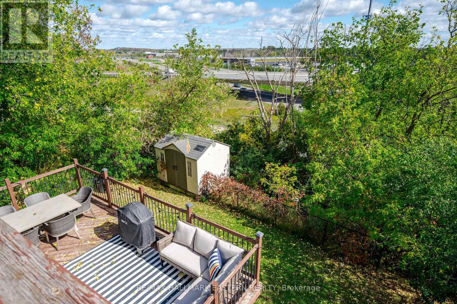 688 TRAILVIEW DRIVE - 47