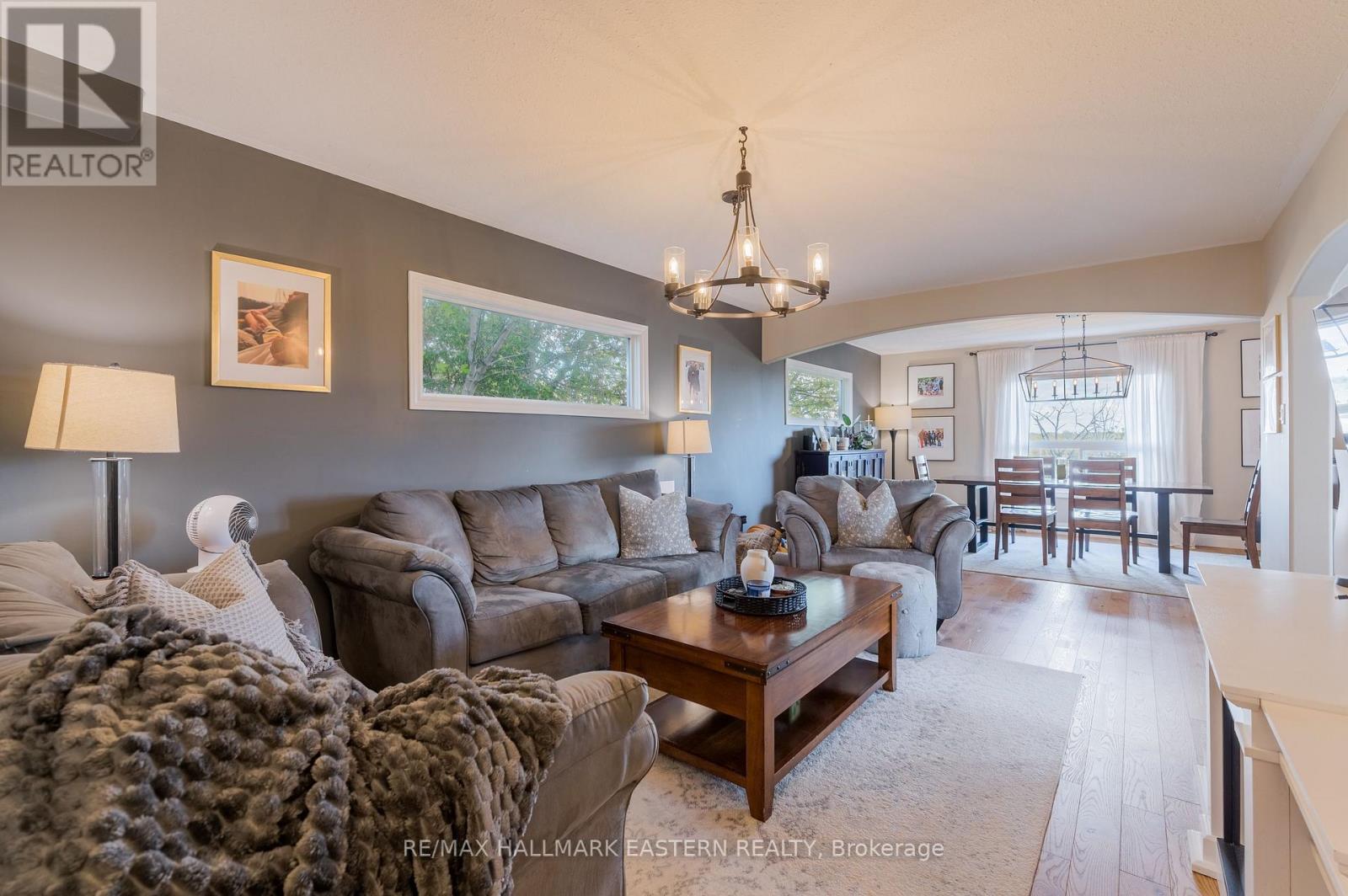 688 Trailview Drive, Peterborough, ON photo 7