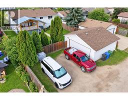 109 Boyce Street, Red Deer, AB T4R1P2 Photo 26
