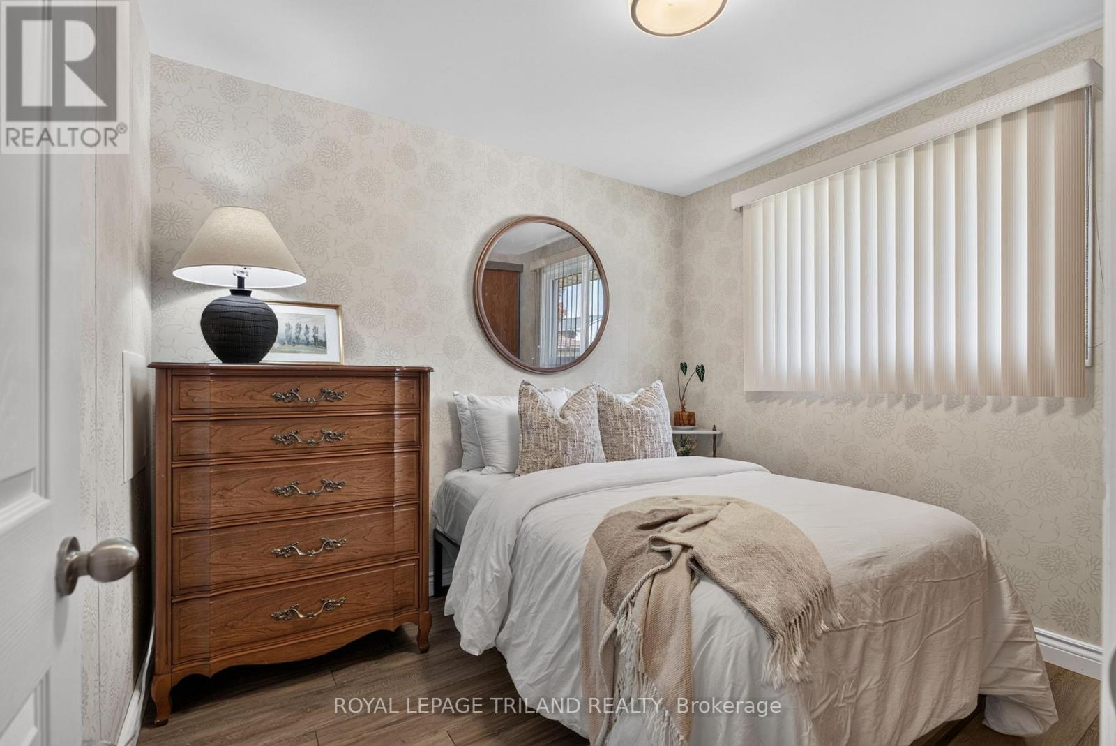 21 JENA CRESCENT - Image 13