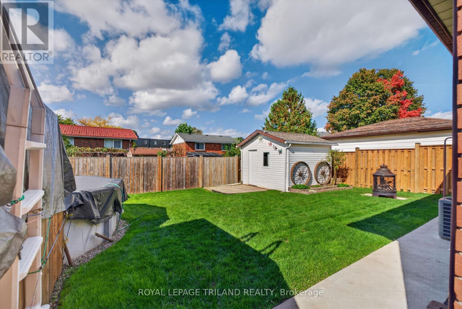21 JENA CRESCENT - 28