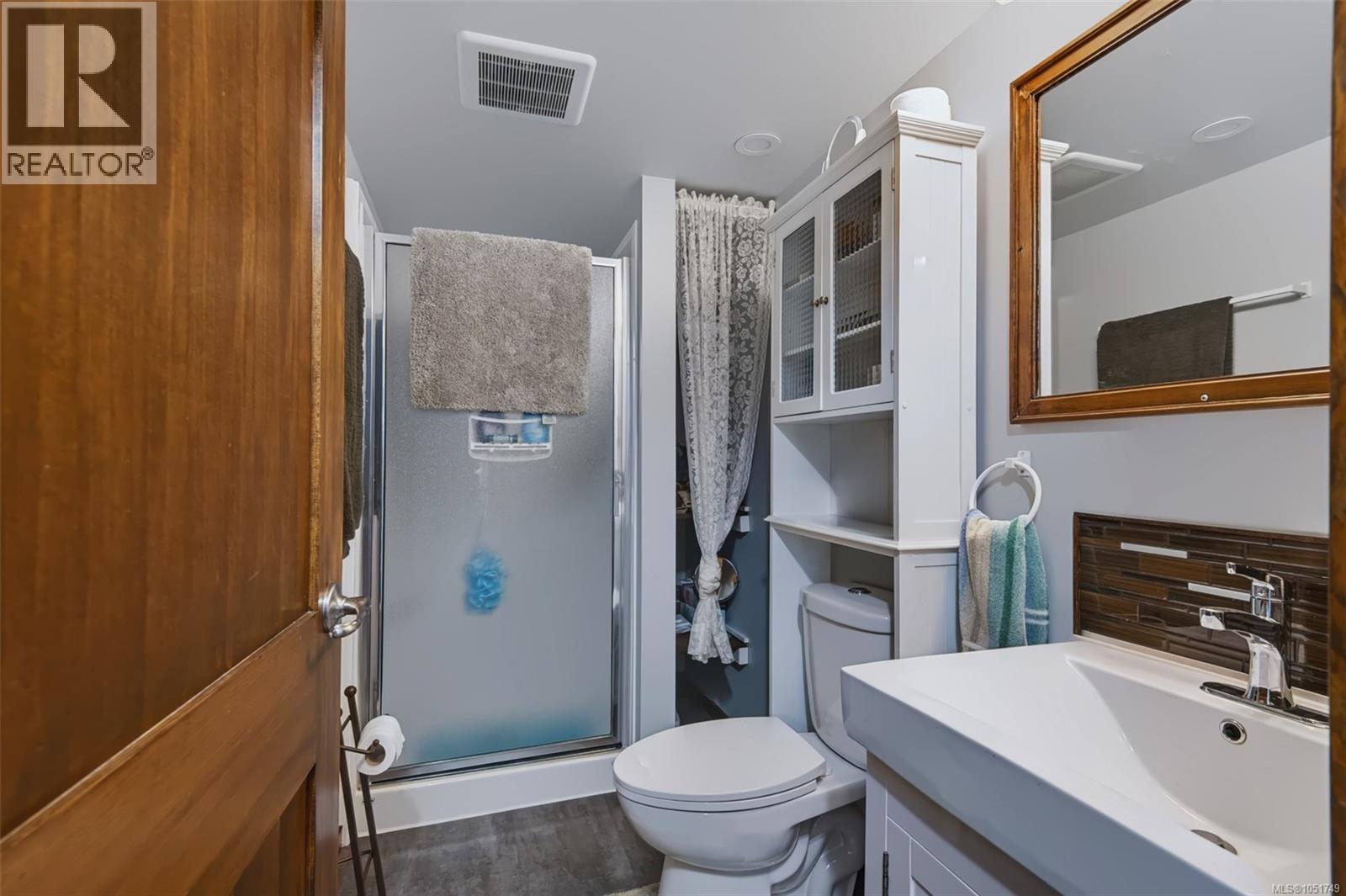 5470 Greenard St - Image 22