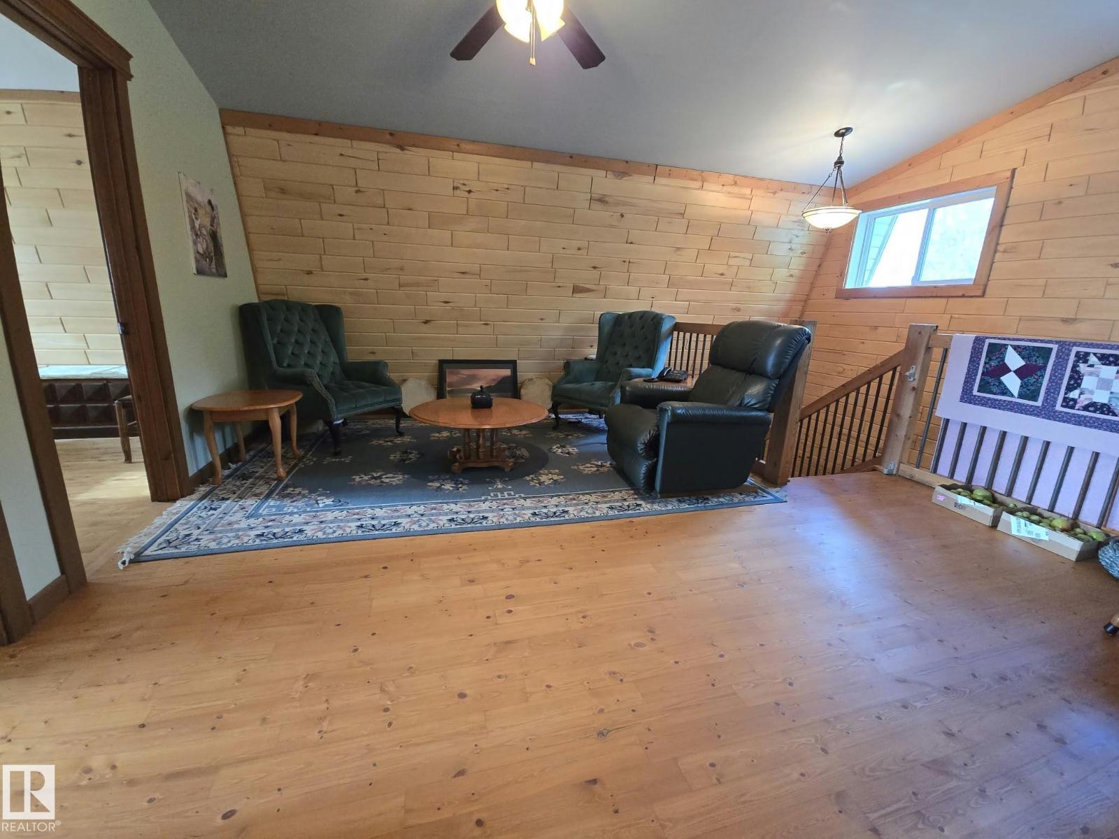#3 55062 TWP ROAD 462 - 17