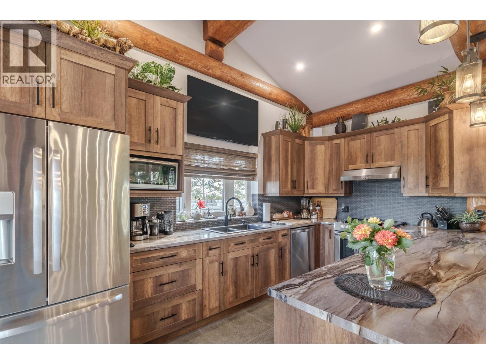  6105 LITTLE FORT 24 Highway, Lone Butte - Image 1