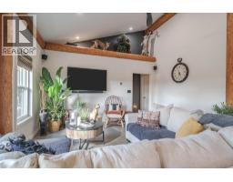 6105 Little Fort 24 Highway, Lone Butte, BC V0K1X0 Photo 15