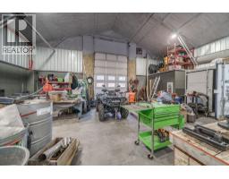 6105 Little Fort 24 Highway, Lone Butte, BC V0K1X0 Photo 9