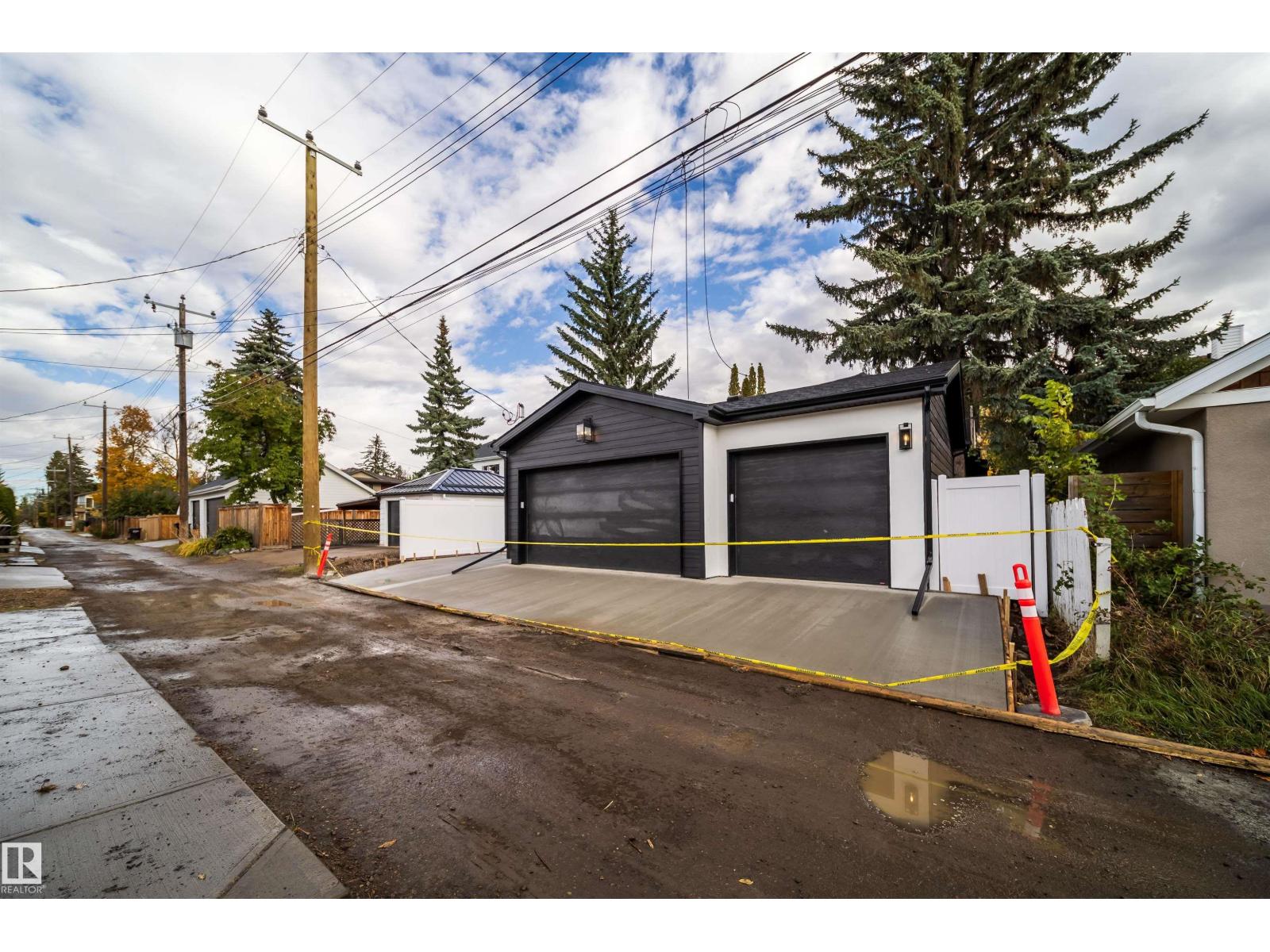 10414 134 ST NW - 16