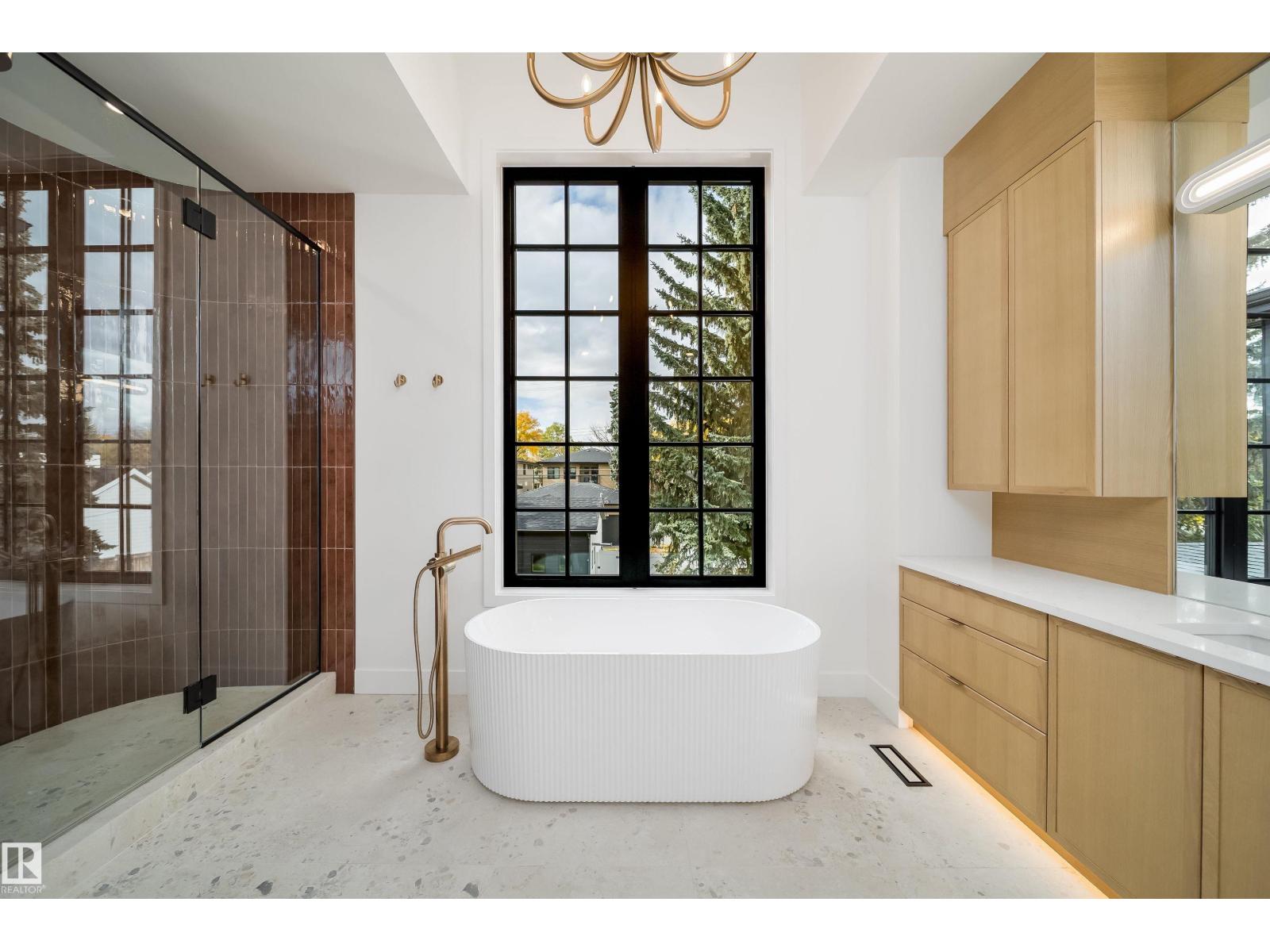 10414 134 ST NW - 49