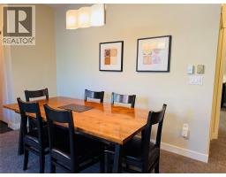 Kitchen - 2049 Summit Drive Unit# 215 D, Panorama, BC V0A1T0 Photo 7