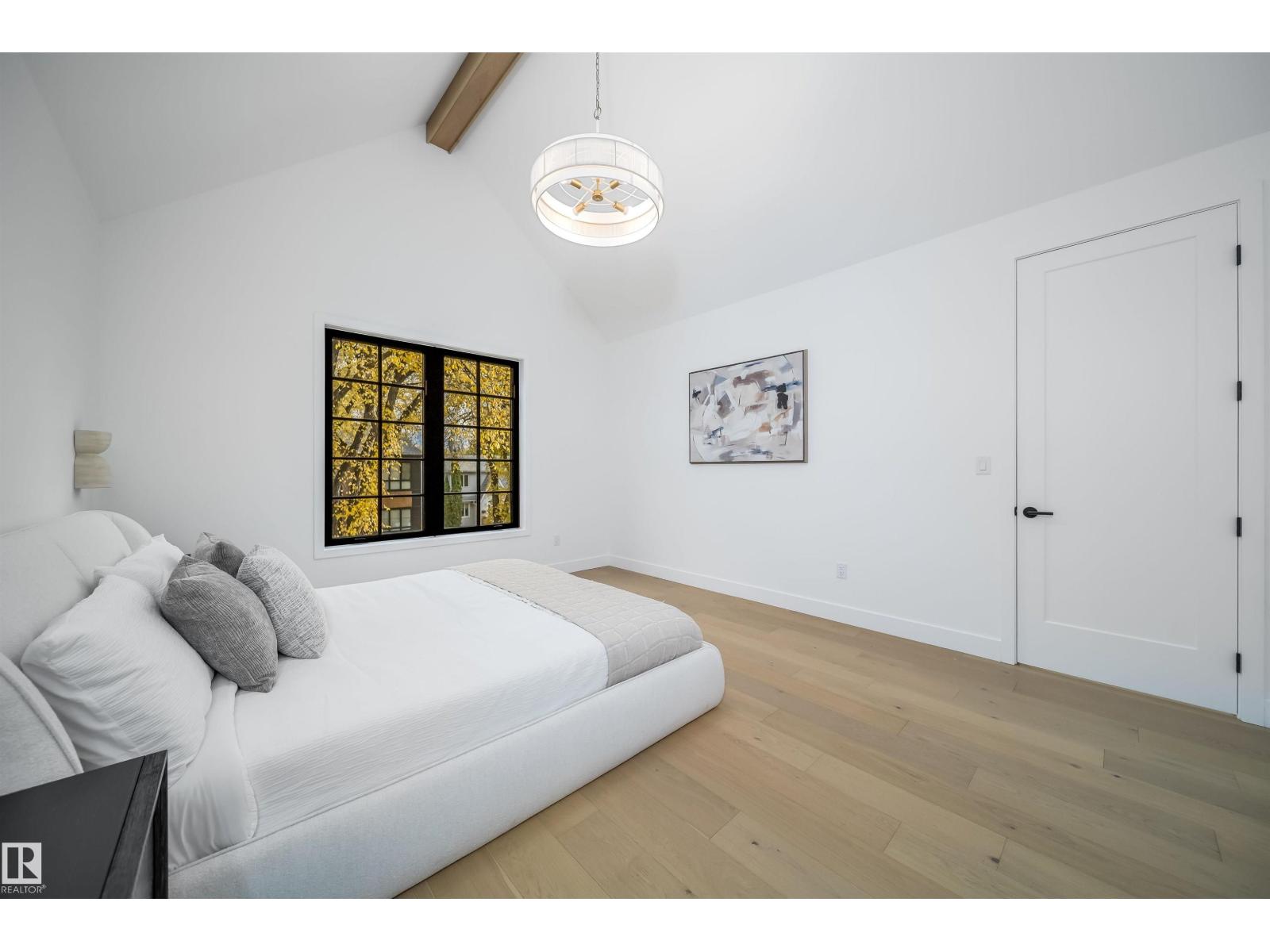 10414 134 ST NW - 51