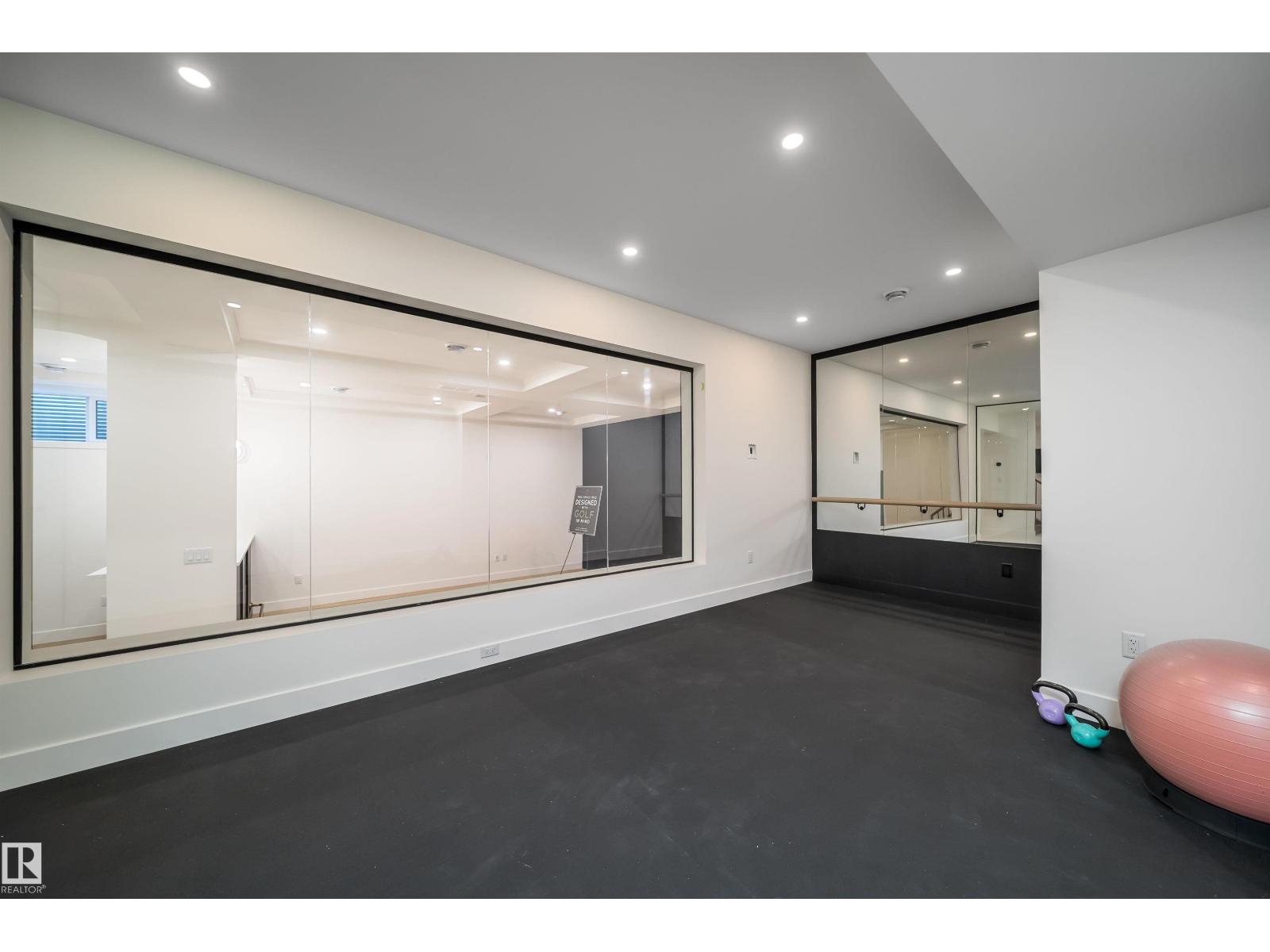 10414 134 ST NW - 63
