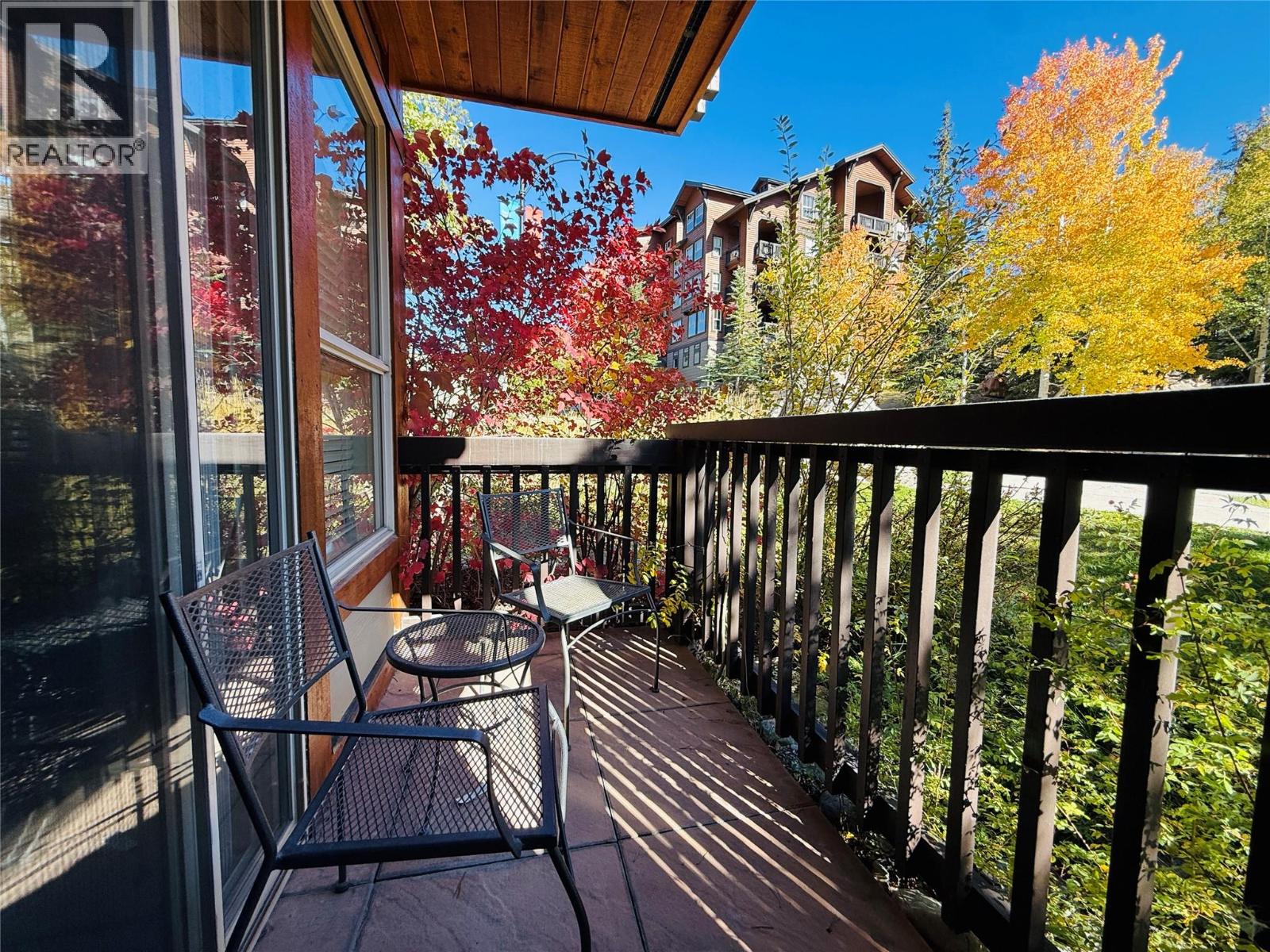 #215 D 2049 SUMMIT Drive - 17