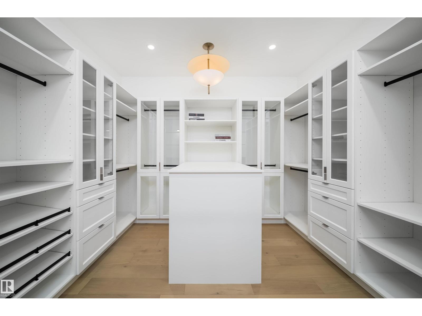 10414 134 ST NW - 46