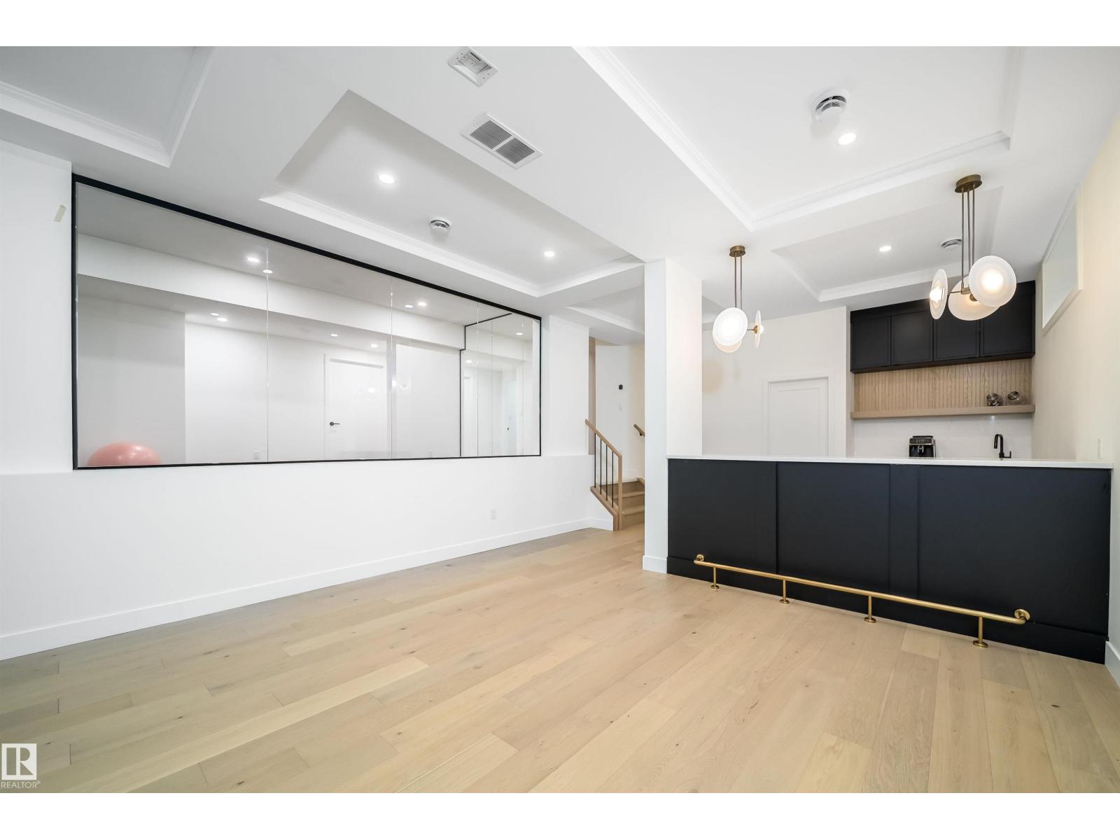 10414 134 ST NW - 71