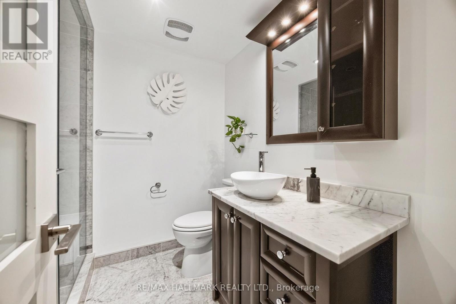15- 30 Livingston Road, Toronto, ON photo 12