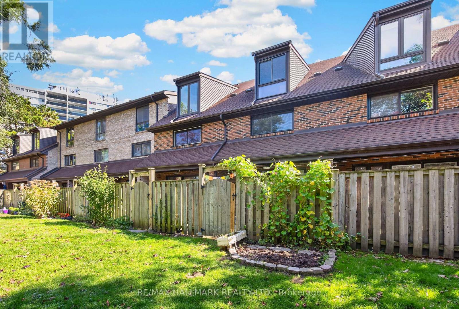 #15 30 LIVINGSTON ROAD - 38