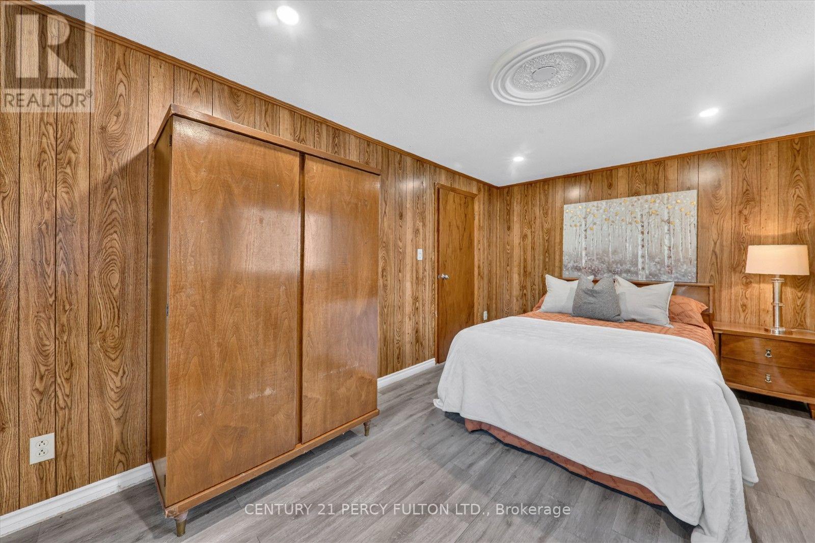 135 Cedar Crest Beach Road, Clarington, ON photo 14