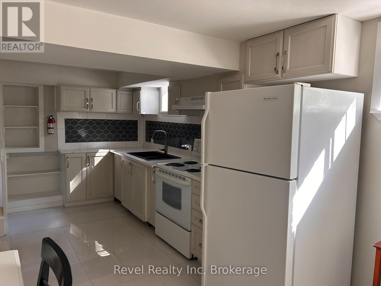97 FOREST CIRCLE, Tiny — photo 8