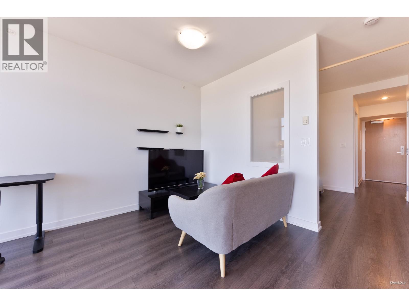 3606 4688 KINGSWAY, Burnaby - Image 1
