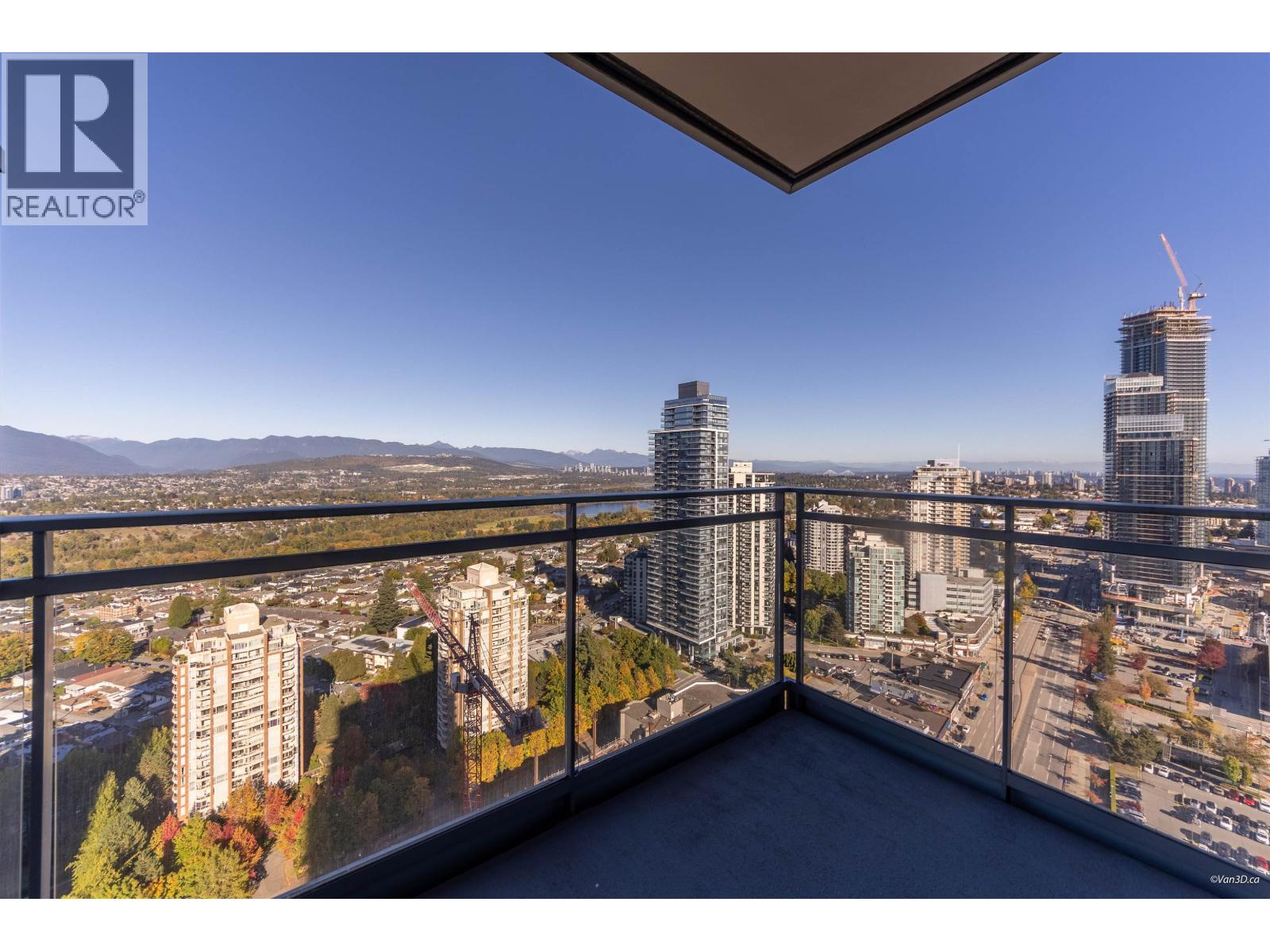 3606 4688 KINGSWAY, Burnaby - Image 1