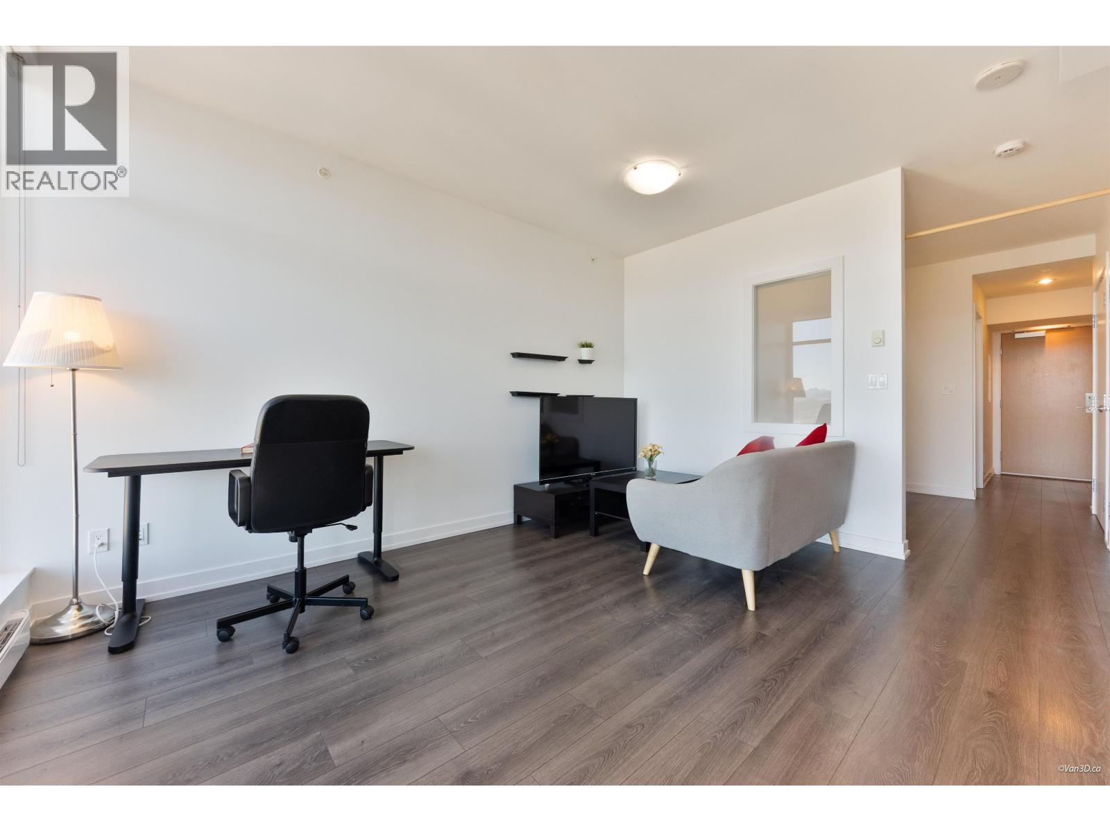 3606 4688 KINGSWAY, Burnaby - Image 1